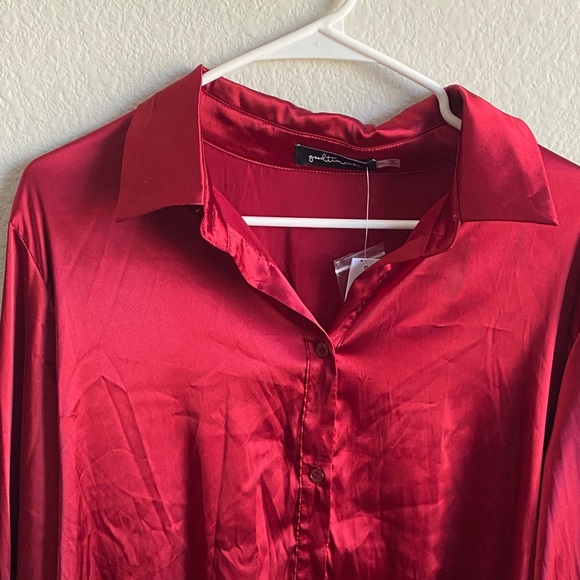 Women’s Chic Good Time Red Button Down Shirt - Picture 5 of 14